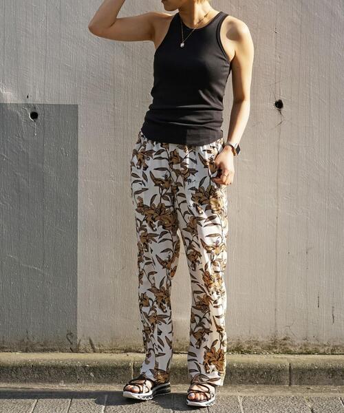 DROIT BELLO(ドロイトベロ)の「DROIT BELLO(ドロイトベロ)別注フラワープリントパンツ(その他パンツ・レディース・ホワイト/ブルー・FREE)」の10枚目の写真