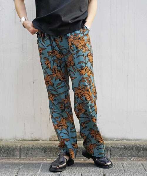 DROIT BELLO(ドロイトベロ)の「DROIT BELLO(ドロイトベロ)別注フラワープリントパンツ(その他パンツ・レディース・ホワイト/ブルー・FREE)」の11枚目の写真