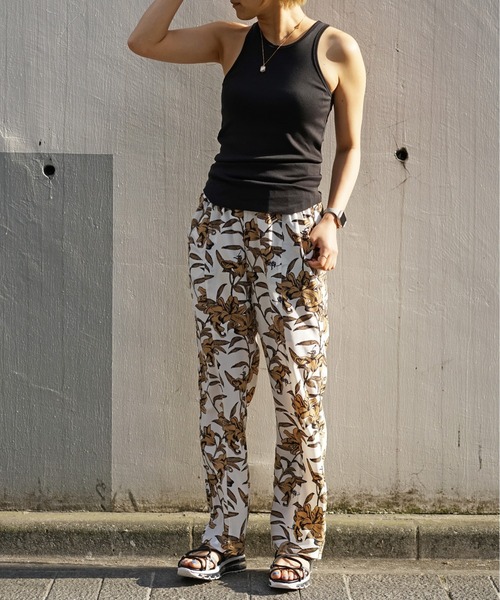 DROIT BELLO(ドロイトベロ)の「DROIT BELLO(ドロイトベロ)別注フラワープリントパンツ(その他パンツ・レディース・ホワイト/ブルー・FREE)」の19枚目の写真