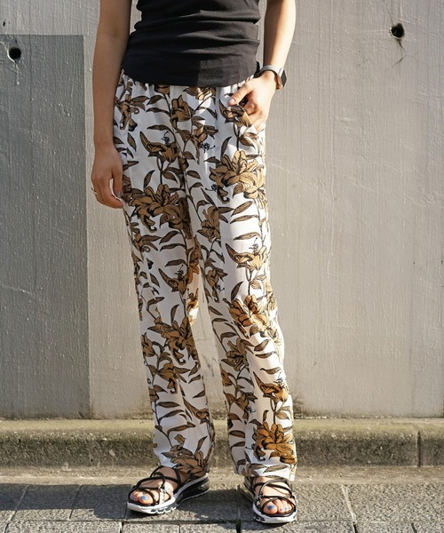 DROIT BELLO(ドロイトベロ)の「DROIT BELLO(ドロイトベロ)別注フラワープリントパンツ(その他パンツ・レディース・ホワイト/ブルー・FREE)」の13枚目の写真