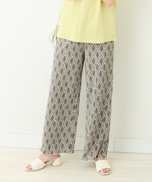 libelle more(リベル モア)の「カットスムース ダマスク柄クリスタルプリーツパンツ(その他パンツ・レディース・ブラック/オフホワイト・L/M)」の2枚目の写真