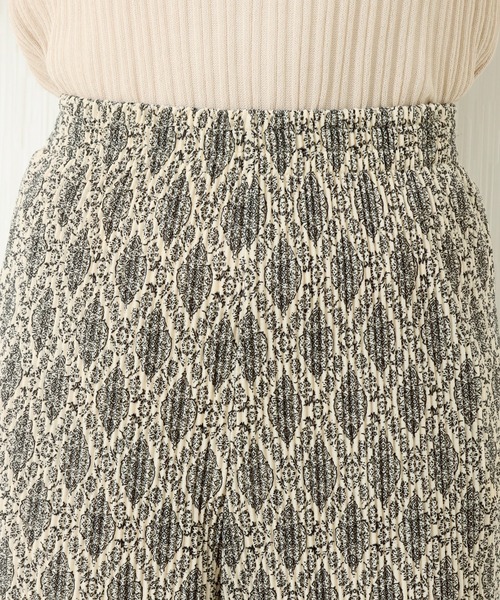 libelle more(リベル モア)の「カットスムース ダマスク柄クリスタルプリーツパンツ(その他パンツ・レディース・ブラック/オフホワイト・L/M)」の12枚目の写真