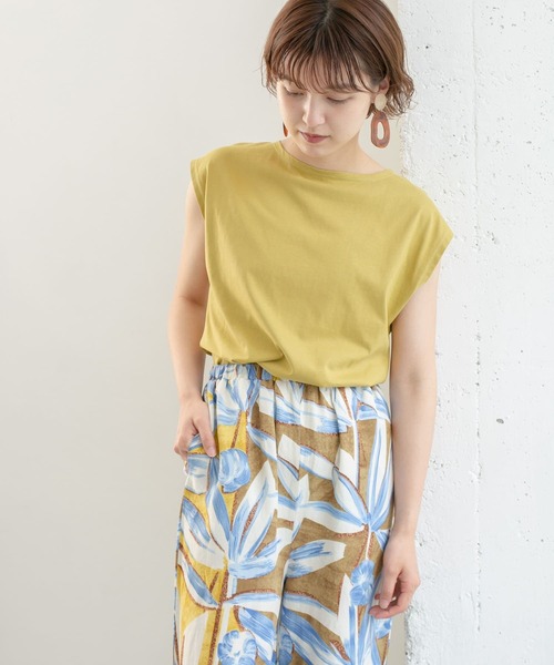 KBF(ケイビーエフ)の「フレンチスリーブTシャツ(Tシャツ/カットソー・レディース・ブラック/オフホワイト/グレー系その他/グリーン系その他・ONE)」の6枚目の写真