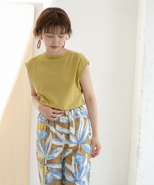 KBF(ケイビーエフ)の「フレンチスリーブTシャツ(Tシャツ/カットソー・レディース・ブラック/オフホワイト/グレー系その他/グリーン系その他・ONE)」の7枚目の写真