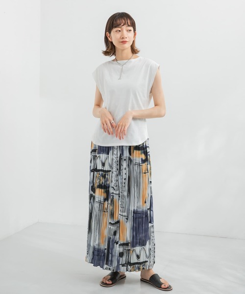 KBF(ケイビーエフ)の「フレンチスリーブTシャツ(Tシャツ/カットソー・レディース・ブラック/オフホワイト/グレー系その他/グリーン系その他・ONE)」の11枚目の写真