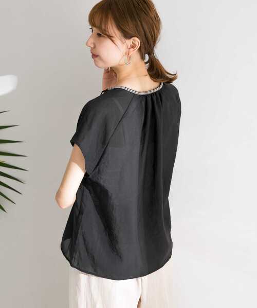 ITEMS URBANRESEARCH(アイテムズ アーバンリサーチ)の「シシュウフレンチスリーブブラウス(シャツ/ブラウス・レディース・オフホワイト/ブラック・FREE)」の13枚目の写真