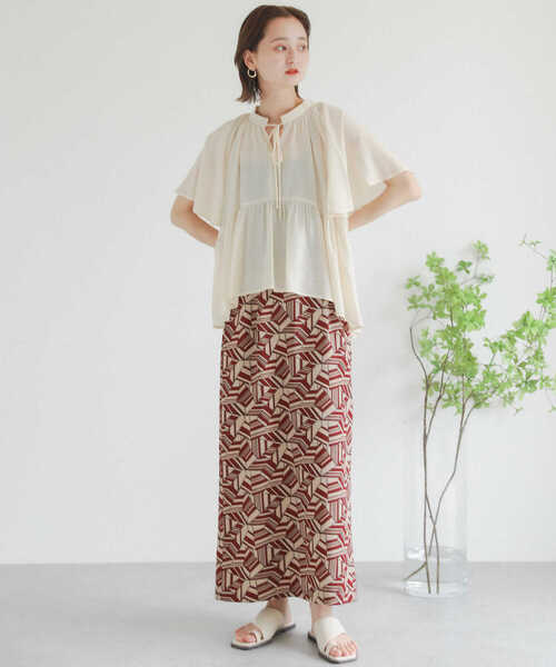 SENSE OF PLACE by URBAN RESEARCH（センスオブプレイスバイアーバンリサーチ）の「フレアスリーブスキッパーブラウス（シャツ/ブラウス・レディース・ブラック/ライトブルー/アイボリー・ONE）」の5枚目の写真