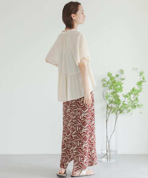 SENSE OF PLACE by URBAN RESEARCH（センスオブプレイスバイアーバンリサーチ）の「フレアスリーブスキッパーブラウス（シャツ/ブラウス・レディース・ブラック/ライトブルー/アイボリー・ONE）」の8枚目の写真