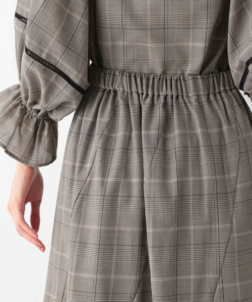 GLOBAL WORK（グローバルワーク）の「チェックフレアスカート/956240（スカート・レディース・グレイッシュベージュ/ブラウン・LARGE/MEDIUM）」の12枚目の写真