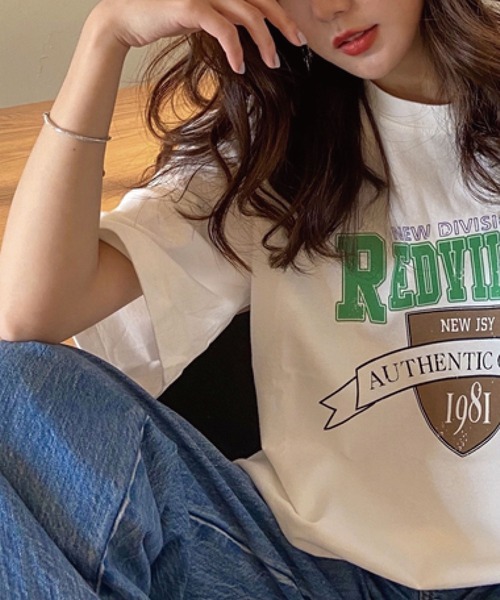 meJane(ミージェーン)の「カレッジロゴエンブレムプリントTシャツ【ZOZOTOWN限定】(Tシャツ/カットソー・レディース・ホワイト/ブラック/グリーン・FREE)」の5枚目の写真
