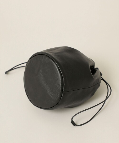 JANE SMITH / JOHN SMITH（ジェーンスミスジョンスミス）の「【JANE SMITH(ジェーンスミス)】レザードローストリングバッグ 21WBG-#944S/レザー巾着（ハンドバッグ・レディース・キャメル/ブラック・0）」の20枚目の写真