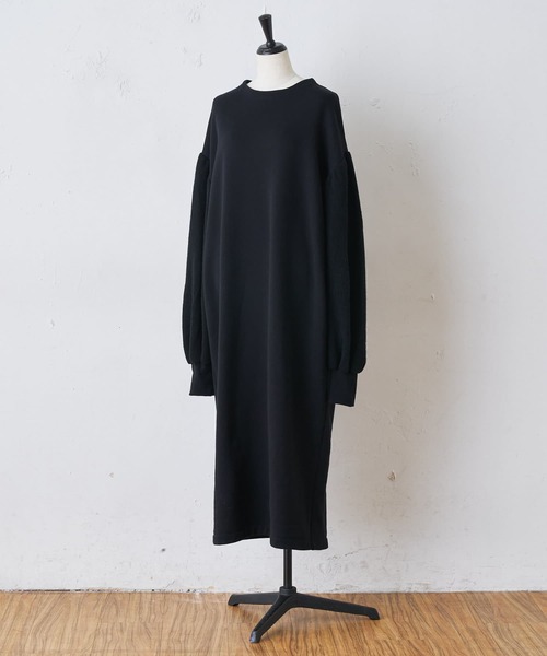 BEARDSLEY（ビアズリー）の「ボリューム袖裏毛ワンピース（ワンピース・レディース・ブラック/グレー・FREE）」の4枚目の写真