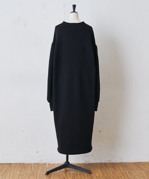 BEARDSLEY（ビアズリー）の「ボリューム袖裏毛ワンピース（ワンピース・レディース・ブラック/グレー・FREE）」の6枚目の写真