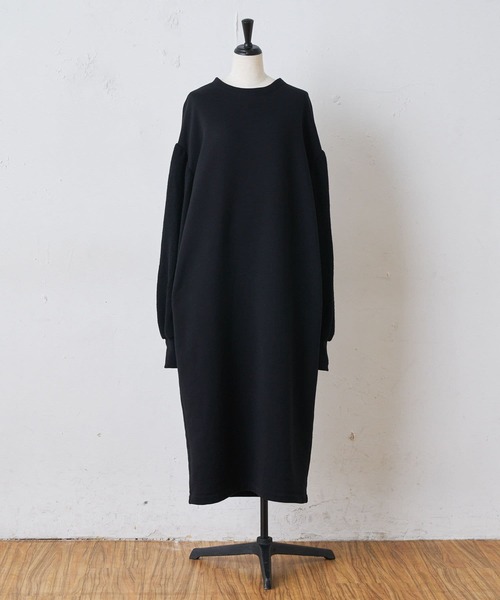 BEARDSLEY（ビアズリー）の「ボリューム袖裏毛ワンピース（ワンピース・レディース・ブラック/グレー・FREE）」の3枚目の写真