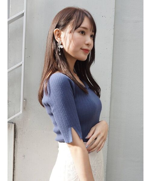 MERCURYDUO（マーキュリーデュオ）の「2WAYコンパクトVネックリブニット（ニット/セーター・レディース・ブルー/ブラック/ピンク/アイボリー・FREE）」の13枚目の写真