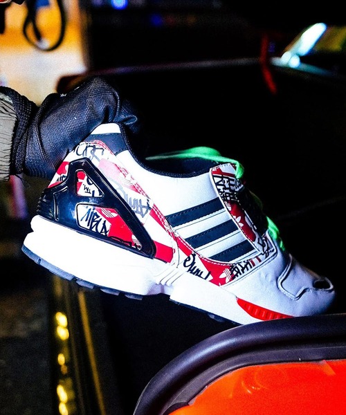 Adidas 8000 Sp Atmos Zx 8000 Graffiti アトモス ゼットエックス Pink Adidas アディダス の