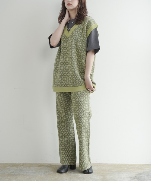 Lull（ルル）の「【Lull / ルル】セットアップ対応 / ジオメトリック柄ニットベスト（ベスト・レディース・ブラック/ベージュ/グリーン・ONESIZE）」の15枚目の写真