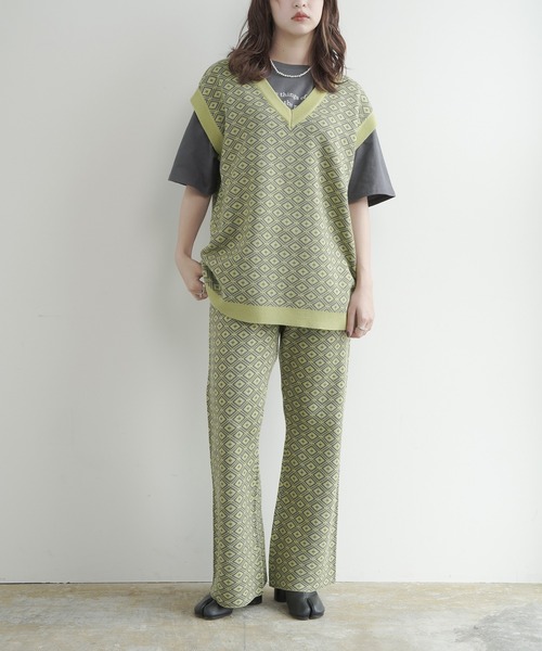 Lull（ルル）の「【Lull / ルル】セットアップ対応 / ジオメトリック柄ニットベスト（ベスト・レディース・ブラック/ベージュ/グリーン・ONESIZE）」の10枚目の写真