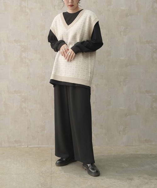 Lull（ルル）の「【Lull / ルル】セットアップ対応 / ジオメトリック柄ニットベスト（ベスト・レディース・ブラック/ベージュ/グリーン・ONESIZE）」の5枚目の写真