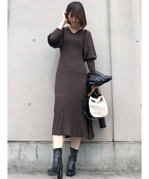 MERCURYDUO（マーキュリーデュオ）の「透かし編みマーメイドニットワンピース（ワンピース・レディース・ライトグレー/ダークブラウン/ベビーピンク・FREE）」の20枚目の写真