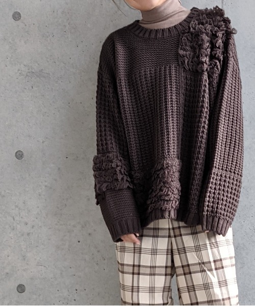 Per sist ence（パーシエンス）の「Per sist ence/パーシエンス　編み地切替ニットプルオーバー（ニット/セーター・レディース・アイボリー/ブラック/ブラウン/グレイッシュベージュ・FREE）」の4枚目の写真