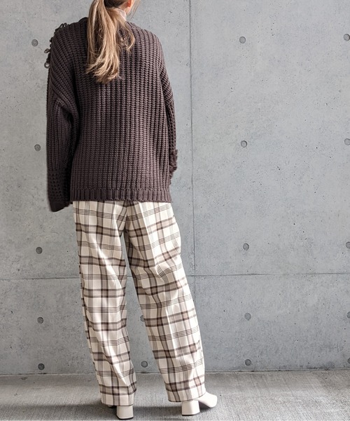 Per sist ence（パーシエンス）の「Per sist ence/パーシエンス　編み地切替ニットプルオーバー（ニット/セーター・レディース・アイボリー/ブラック/ブラウン/グレイッシュベージュ・FREE）」の9枚目の写真