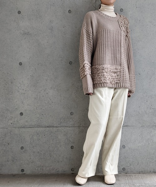 Per sist ence（パーシエンス）の「Per sist ence/パーシエンス　編み地切替ニットプルオーバー（ニット/セーター・レディース・アイボリー/ブラック/ブラウン/グレイッシュベージュ・FREE）」の6枚目の写真