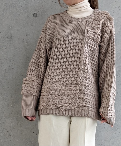 Per sist ence（パーシエンス）の「Per sist ence/パーシエンス　編み地切替ニットプルオーバー（ニット/セーター・レディース・アイボリー/ブラック/ブラウン/グレイッシュベージュ・FREE）」の5枚目の写真