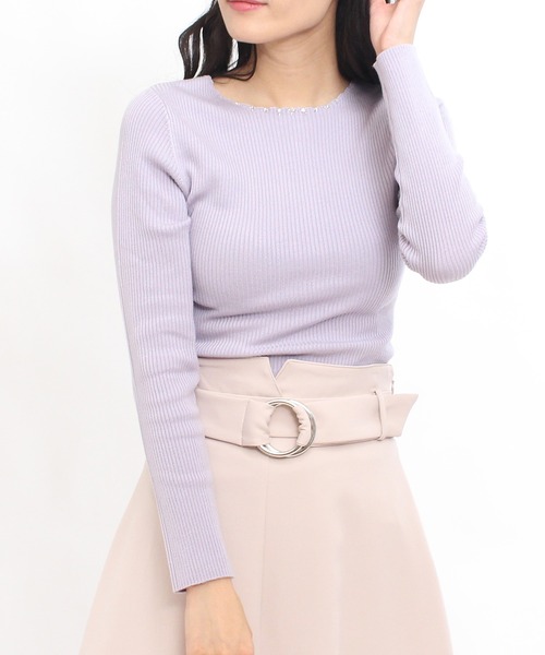 TRUDEA(トルディア)の「スカラップビジュー使い リブニットプルオーバー(ニット/セーター・レディース・ホワイト/モカ/ベージュ/ネイビー/ラベンダー・MEDIUM/LARGE)」の6枚目の写真
