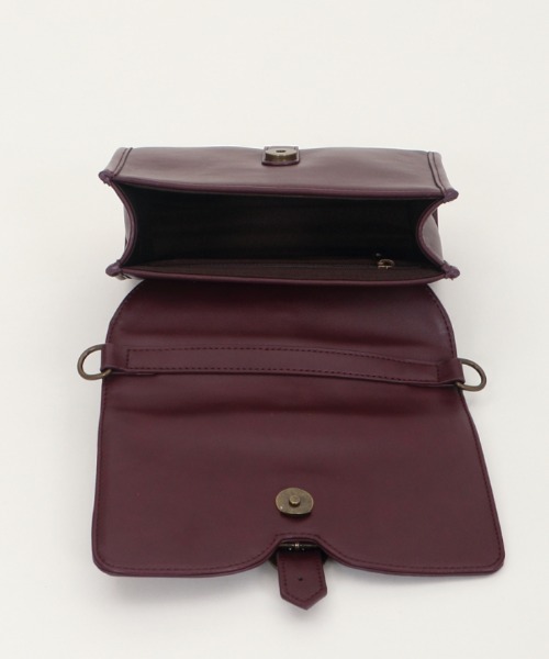 axes femme（アクシーズファム）の「フラップ刺繍スクエアバッグ（ショルダーバッグ・レディース・ワイン/ネイビー/カーキ・MEDIUM）」の14枚目の写真