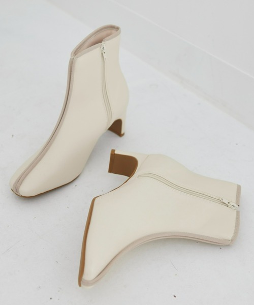 Fabby fabby（ファビィーファビィー）の「パイピングセットバックヒールショートブーツ（ブーツ・レディース・ブラウン/ブラック/オフホワイト・MEDIUM/SMALL/LARGE）」の13枚目の写真