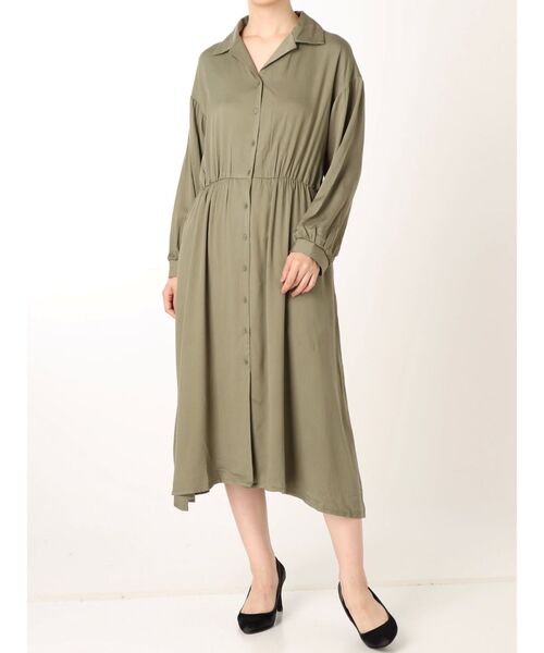 EMODA（エモダ）の「【AD】レーヨン開襟OP（シャツワンピース・レディース・ベージュ/ネイビー/カーキ・FREE）」の2枚目の写真