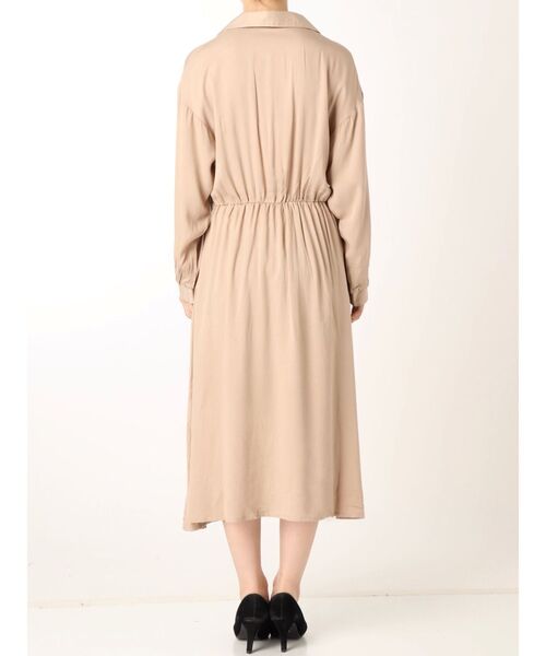 EMODA（エモダ）の「【AD】レーヨン開襟OP（シャツワンピース・レディース・ベージュ/ネイビー/カーキ・FREE）」の6枚目の写真