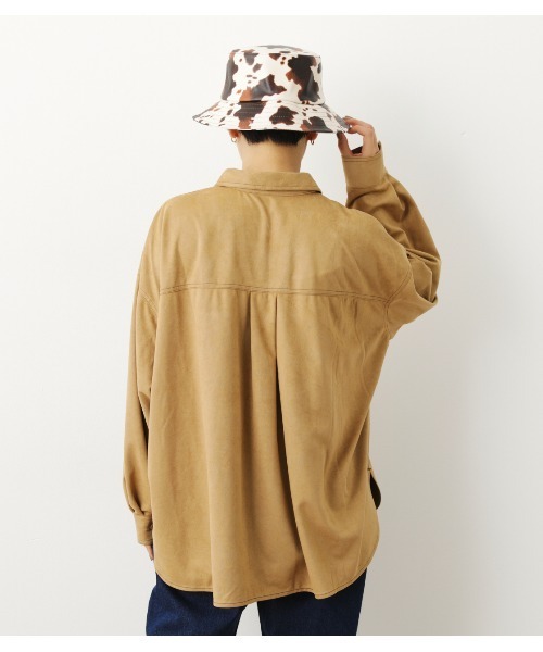 RODEO CROWNS WIDE BOWL(ロデオクラウンズワイドボウル)の「FAUX SUEDE ビッグシャツ(シャツ/ブラウス・レディース・ブラウン/ライトグリーン/ベージュ・FREE)」の17枚目の写真
