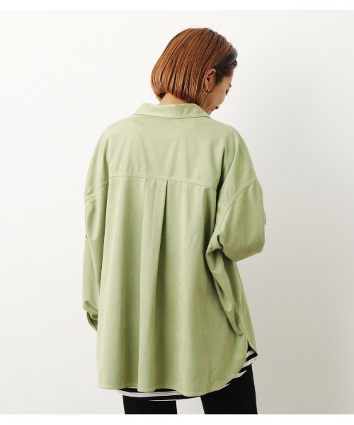 RODEO CROWNS WIDE BOWL(ロデオクラウンズワイドボウル)の「FAUX SUEDE ビッグシャツ(シャツ/ブラウス・レディース・ブラウン/ライトグリーン/ベージュ・FREE)」の18枚目の写真