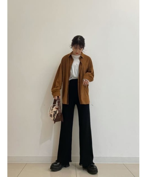 RODEO CROWNS WIDE BOWL(ロデオクラウンズワイドボウル)の「FAUX SUEDE ビッグシャツ(シャツ/ブラウス・レディース・ブラウン/ライトグリーン/ベージュ・FREE)」の8枚目の写真