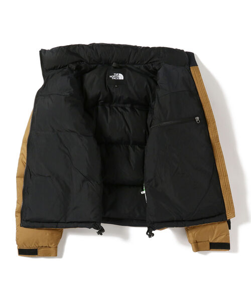 THE NORTH FACE(ザノースフェイス)の「THE NORTH FACE / Short Nuptse Jacket(ダウンジャケット/コート・レディース・ブラック/ベージュ・LARGE)」の6枚目の写真