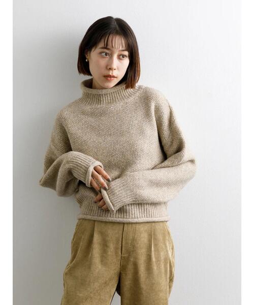 koe（コエ）の「クロップドボリュームニットプルオーバー*（ニット/セーター・レディース・グレー/ベージュ/イエロー・FREE）」の7枚目の写真