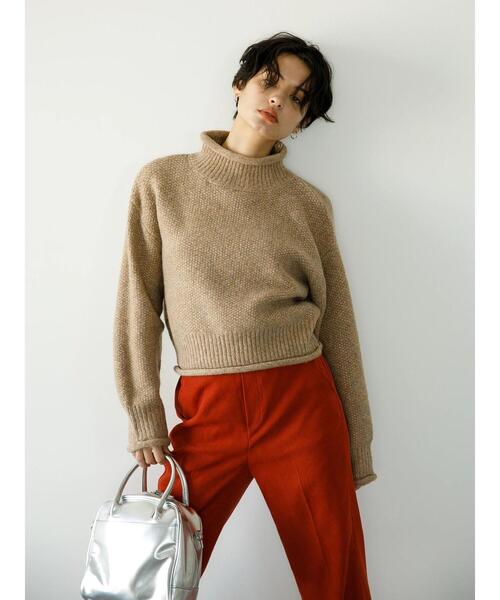 koe（コエ）の「クロップドボリュームニットプルオーバー*（ニット/セーター・レディース・グレー/ベージュ/イエロー・FREE）」の8枚目の写真