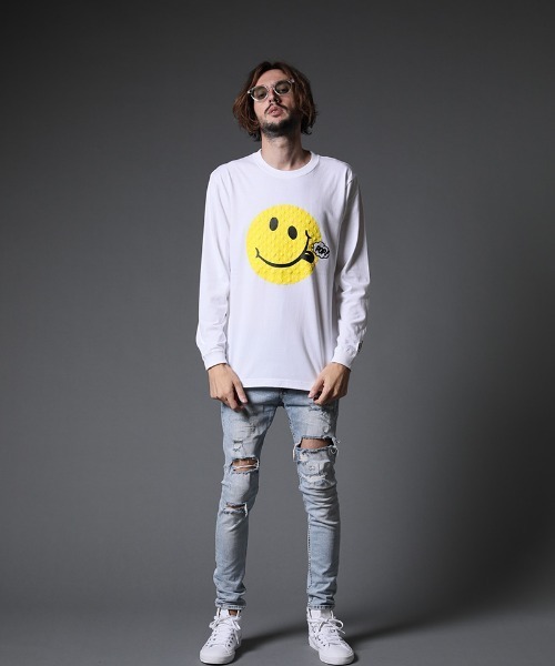 STUD MUFFIN（スタッドマフィン）の「mlt3639-5.6ozコットン天竺  スマイリーフォーム＆サガラパッチ LS Tシャツ（Tシャツ/カットソー・メンズ・ホワイト/ブラック・2/3/4）」の8枚目の写真