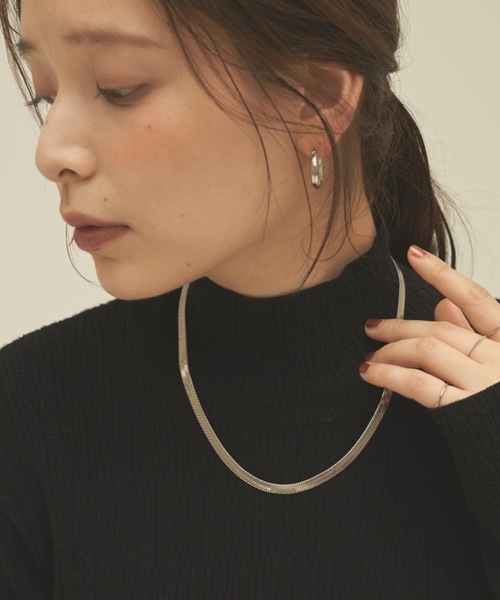 muku（ムク）の「金属アレルギー対応 5ｍｍスネークネックレス / サージカルステンレス（ネックレス・レディース・ゴールド/シルバー・45cm）」の11枚目の写真