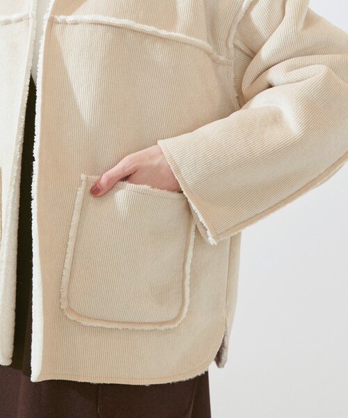 SHOO・LA・RUE（シューラルー）の「◆カットコール裏ボアブルゾン（ブルゾン・レディース・ブラウン系その他/ナチュラル・00）」の4枚目の写真