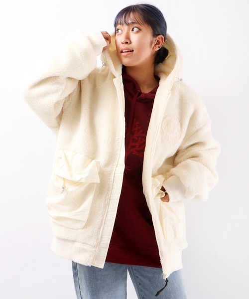 MISHKA(ミシカ)の「【MISHKA】オーバーサイズボアブルゾン(ブルゾン・メンズ・ブラック/ホワイト・M/L)」の2枚目の写真