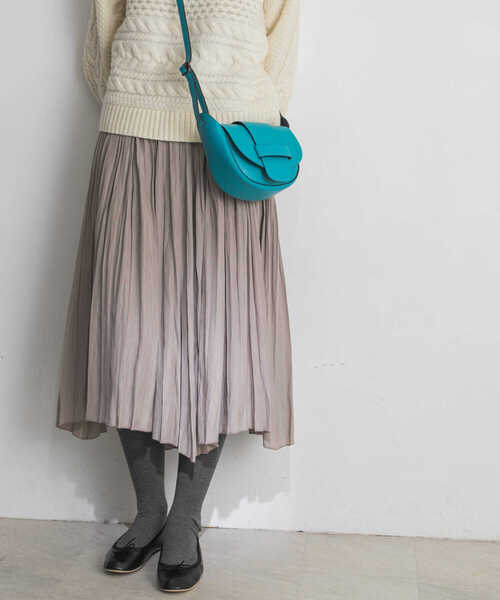 URBAN RESEARCH(アーバンリサーチ)の「ランダムヘムプリーツギャザースカート(スカート・レディース・イエロー/ブルー/ブラウン系その他/ベージュ系その他・FREE)」の3枚目の写真