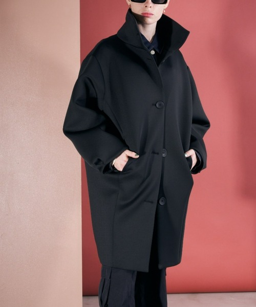 Solace(ソレイス)の「スタンドネックポンチコクーンコート(その他アウター・レディース・ブラック/イエロー・FREE)」の1枚目の写真