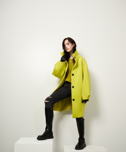 Solace(ソレイス)の「スタンドネックポンチコクーンコート(その他アウター・レディース・ブラック/イエロー・FREE)」の16枚目の写真