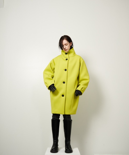 Solace(ソレイス)の「スタンドネックポンチコクーンコート(その他アウター・レディース・ブラック/イエロー・FREE)」の20枚目の写真