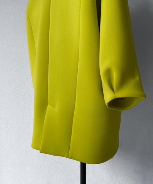 Solace(ソレイス)の「スタンドネックポンチコクーンコート(その他アウター・レディース・ブラック/イエロー・FREE)」の3枚目の写真