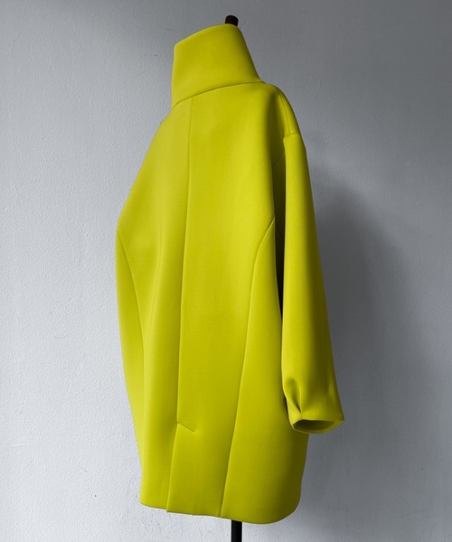 Solace(ソレイス)の「スタンドネックポンチコクーンコート(その他アウター・レディース・ブラック/イエロー・FREE)」の18枚目の写真