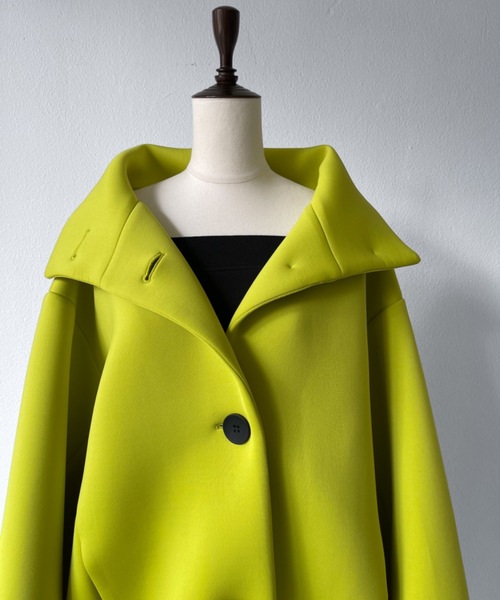 Solace(ソレイス)の「スタンドネックポンチコクーンコート(その他アウター・レディース・ブラック/イエロー・FREE)」の22枚目の写真